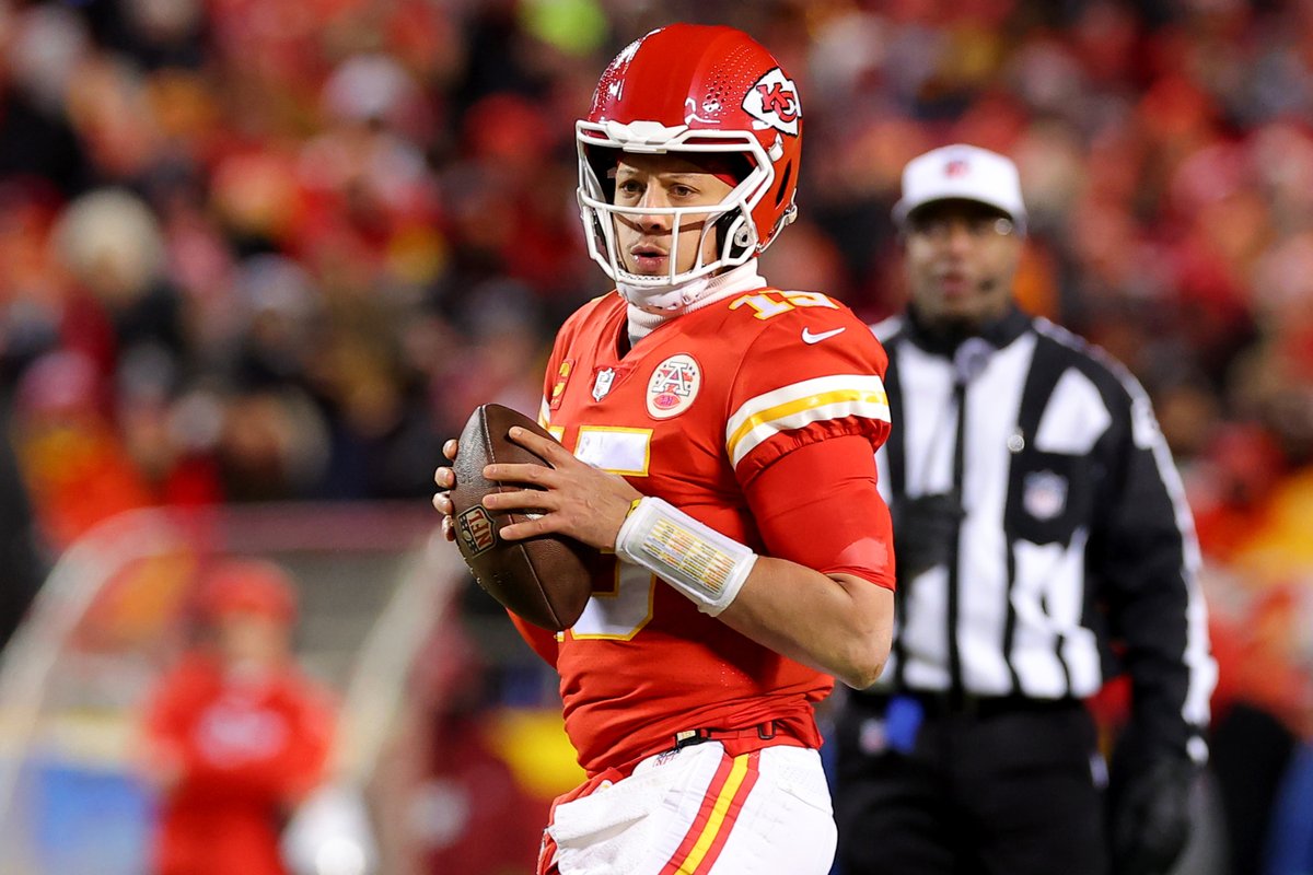 Passer Rating in AFC Champ

Patrick Mahomes       105.4
Joe Burrow                       70.2