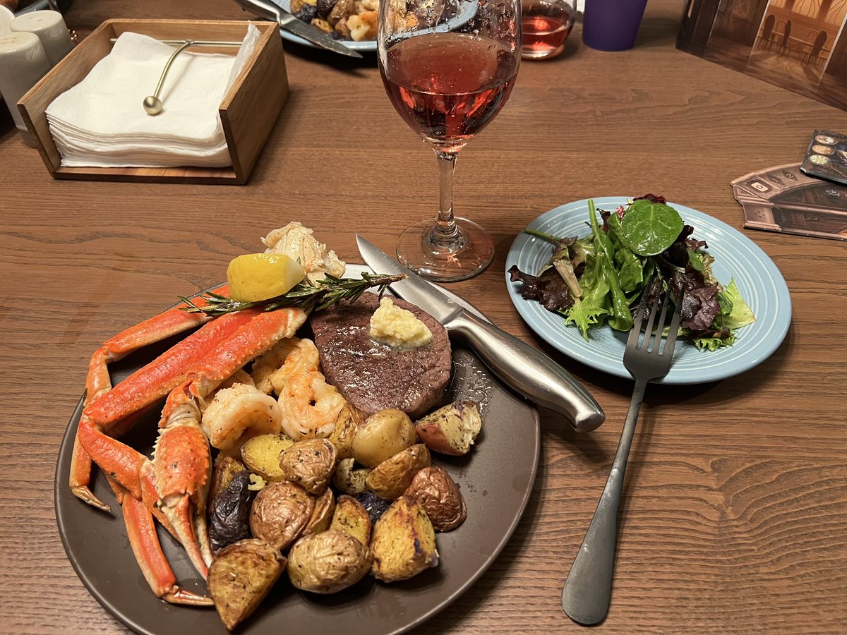 Roomies For Life Bot 🛸 tweet media