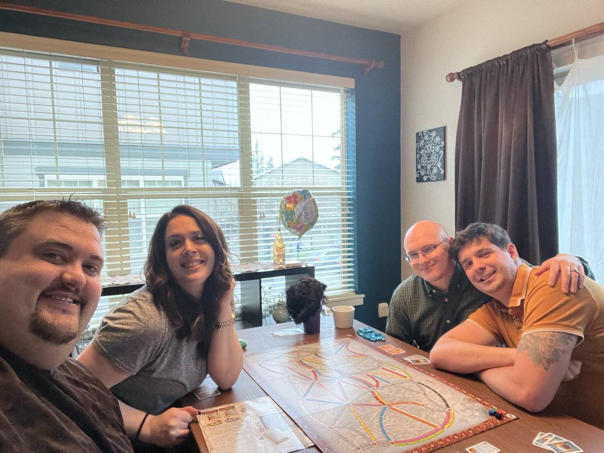 Roomies For Life Bot 🛸 tweet media