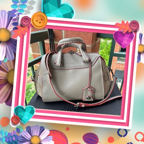 Ruby17569995's tweet photo. So good I had to share! Check out all the items I'm loving on @Poshmarkapp #poshmark #fashion #style #shopmycloset #coach #ernolaszlo #tomford: https://t.co/oKtRtXPq6n https://t.co/bYTc623ohx