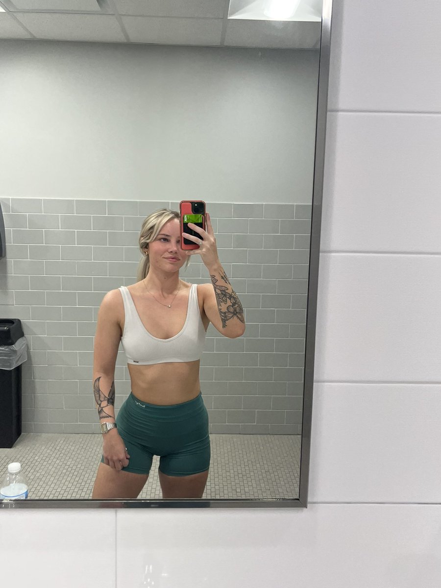 Ashley Darnell tweet media