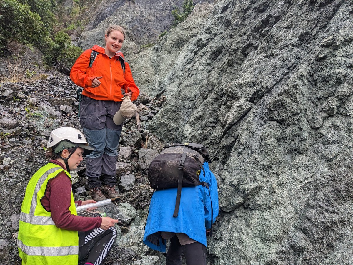 CatrionaDM's tweet photo. Great to be back on the #AlpineFault for the first day of @RebVMRob's PhD Fieldwork with @_honorj and @carolynjboulton #geology #fieldwork #GauntCreek https://t.co/tcrzGe1X6J