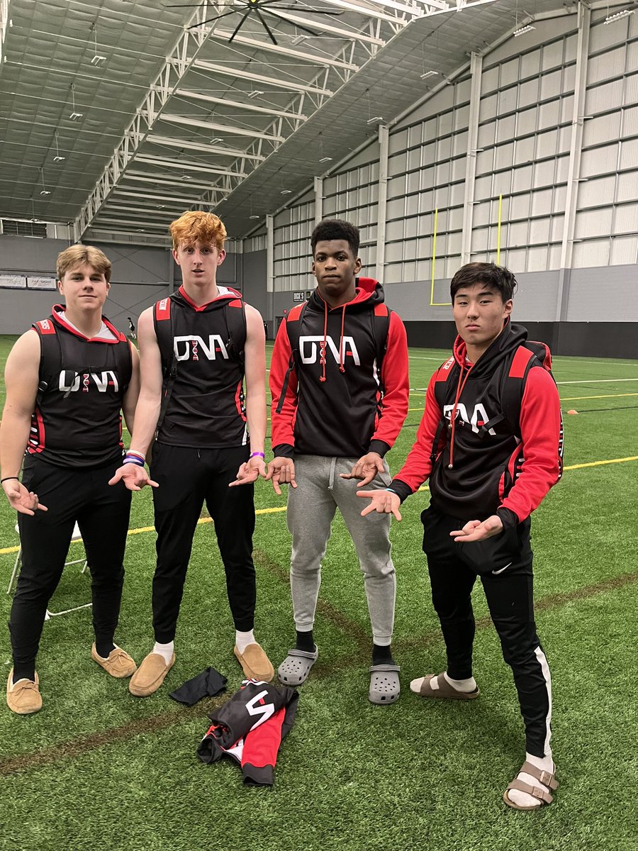 Victor Earl (@victorearl6) on Twitter photo Great weekend with <a href="/DNAPerform/">DNA Performance</a> finished 5-1 at midnight madness! <a href="/kaden_burroughs/">KadenBurroughs</a> <a href="/jakewatson2205/">Jake Watson</a> <a href="/benturner1414/">Ben Turner</a> <a href="/LegacyMI_FBall/">Legacy Football Organization</a> <a href="/RomeoFootball/">RomeoFootball</a> Great weekend with <a href="/DNAPerform/">DNA Performance</a> finished 5-1 at midnight madness! <a href="/kaden_burroughs/">KadenBurroughs</a> <a href="/jakewatson2205/">Jake Watson</a> <a href="/benturner1414/">Ben Turner</a> <a href="/LegacyMI_FBall/">Legacy Football Organization</a> <a href="/RomeoFootball/">RomeoFootball</a>