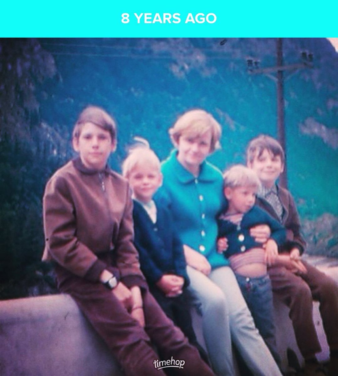 ericpoxleitner's tweet photo. A couple of vintage re-posted family pics of me, my three bro’s and my mom #circa1969 …quite a year in history to be sure. I’m 2nd from the left and 4th from the left respectively. Mom turns 92 this year #myhowtimeflies❤️ https://t.co/Plh73hGguT