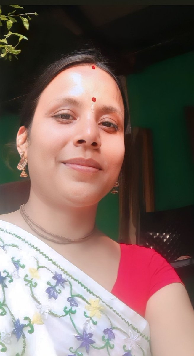 Every next level of your life will demand different you...💛
Hari Om 🙏