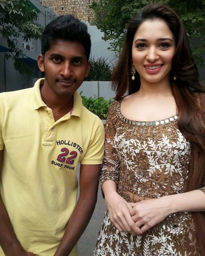 FnsQHqrakAIsABX?format=jpg&name=900x900