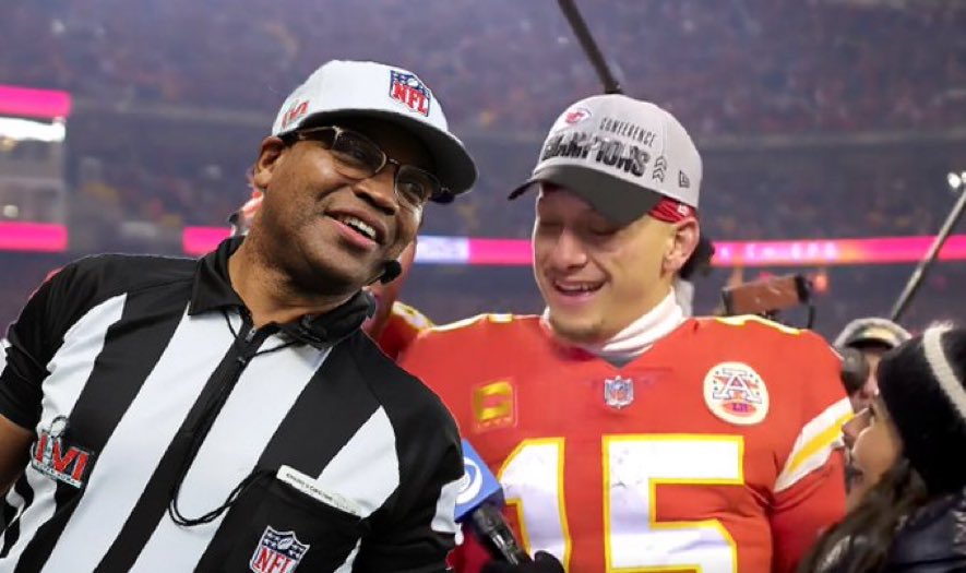 urbs2332's tweet photo. You’re Welcome! #RefereeHead #RefereeDom https://t.co/BFfnhDpH5F