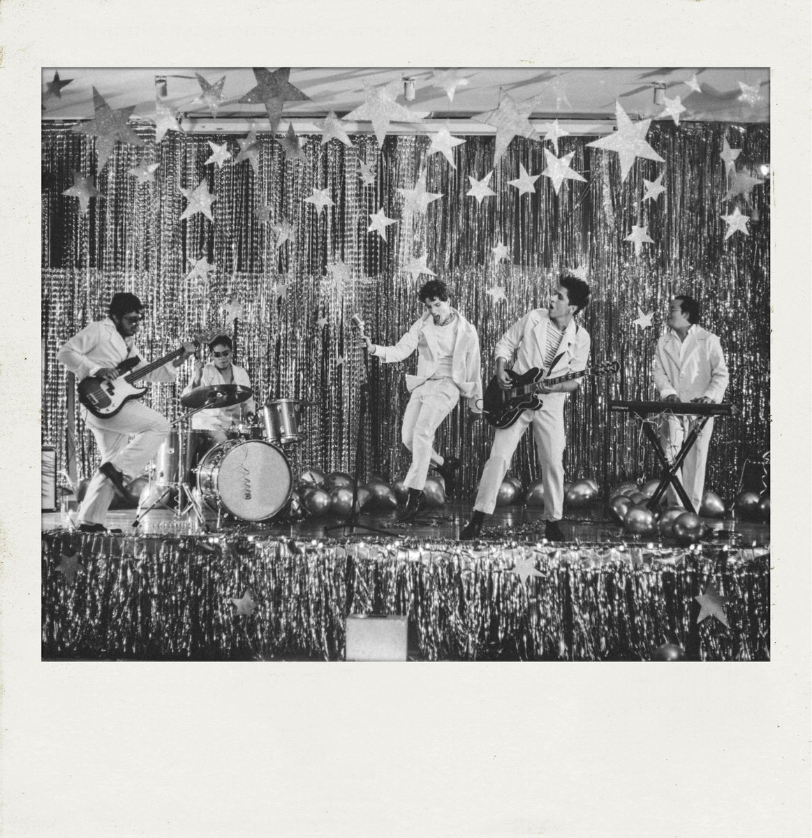 Recreating #Polaroid 
<a href="/invasoresgye/">Invasores 🛸🛰</a> - Querer, Perder