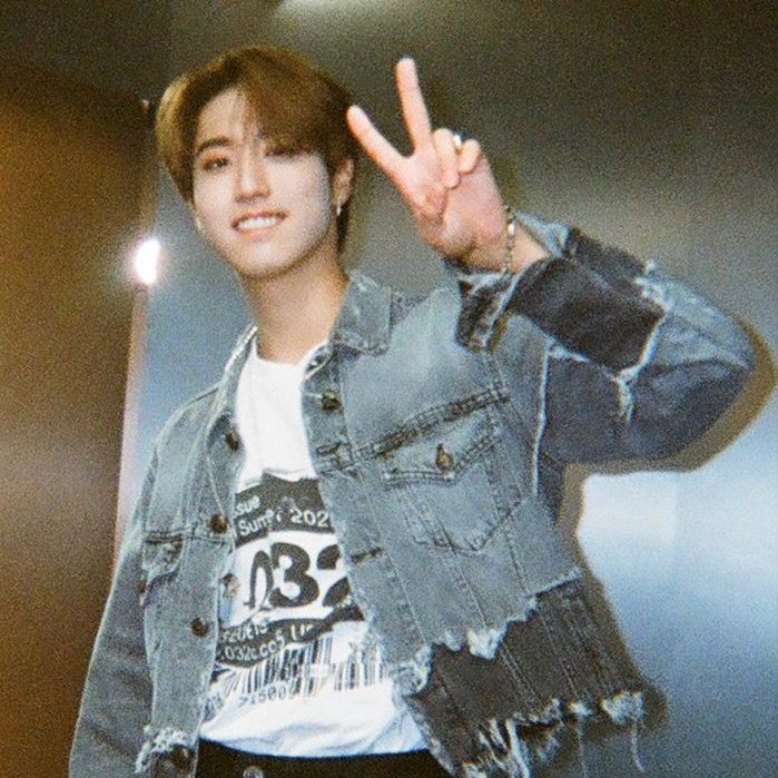 iluv_hanji's tweet photo. Busco mutuals - 
only stay o que su prioridad sea skz
 
olaa, no soy nueva por aqui, pero  quiero amiguis para hablar/interactuar, doy fb rápido, soy media random e intensa pero eso se arregla diciendomelo nomás.

fav para ser mutis y rt para que llegué a más gente porfaaa <3333 https://t.co/Fg89filjxk