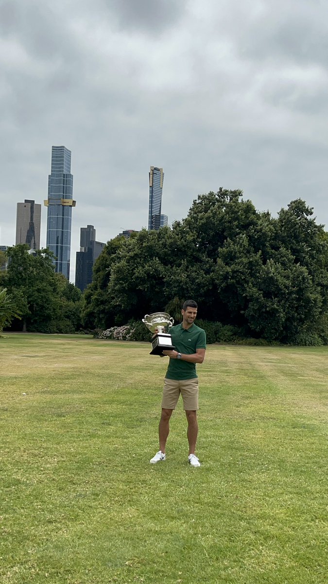 ozmo_sasa's tweet photo. The champion! #Djokovic https://t.co/pLRpK19DAv