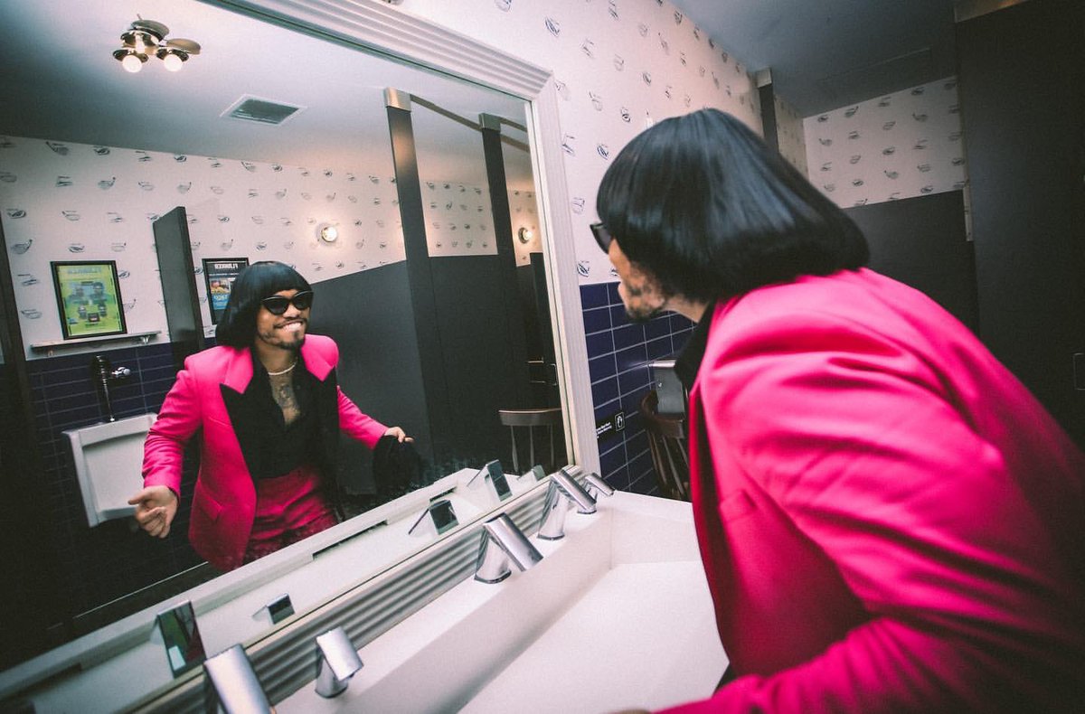 𝐂𝐡𝐫𝐢𝐬  tweet media