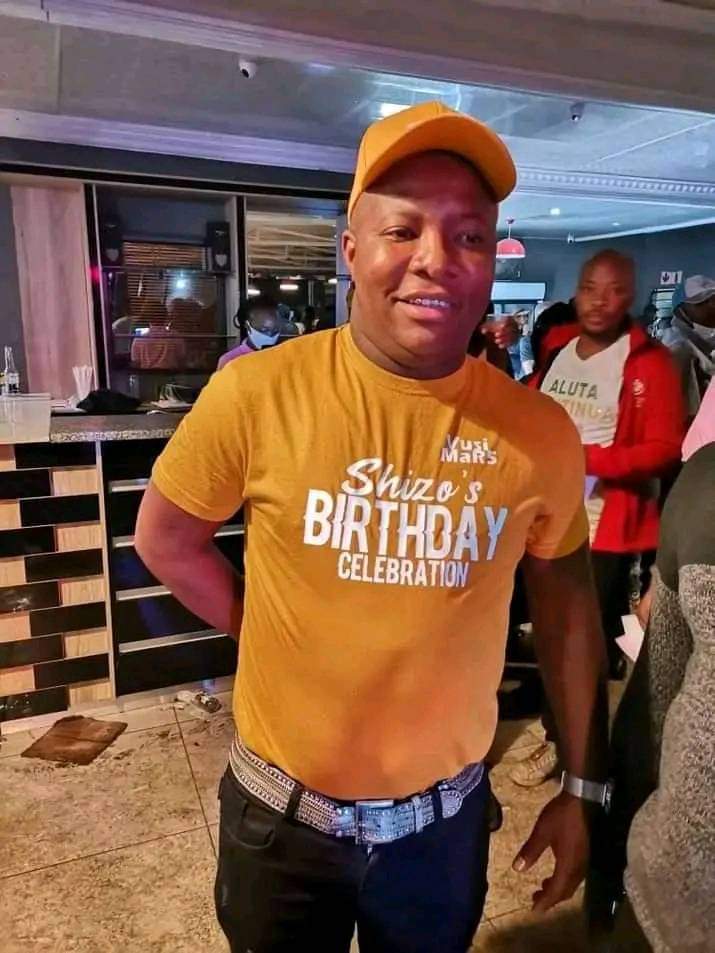 Bacardi music artist Vusi Ma R5 was shot dead outside Majents social Club in Pretoria.