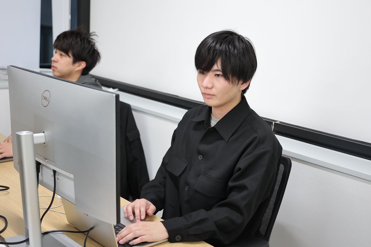 【メンバー紹介_teruさん】
各方面からMeshのアプリをお褒めいただいていますが、今日はそのアプリ開発を一手に担っているteruさんを紹介します！彼はビジュアル・触り心地に関して良い意味で「異常なほどのこだわり」を持っており、Meshのアプリは彼の職人魂が見事に吹き込まれた作品だと思います。