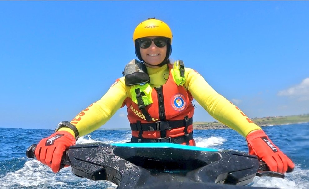 nkrite's tweet photo. What did your weekend look like ?
Another weekend volunteering,  training, patrolling, doing rescues and making new friends along the coastline.
@SLSAustralia @slsnsw @sls_sydney 
#lifesaver #supportoperations #womeninsls https://t.co/di9kNI2xSY