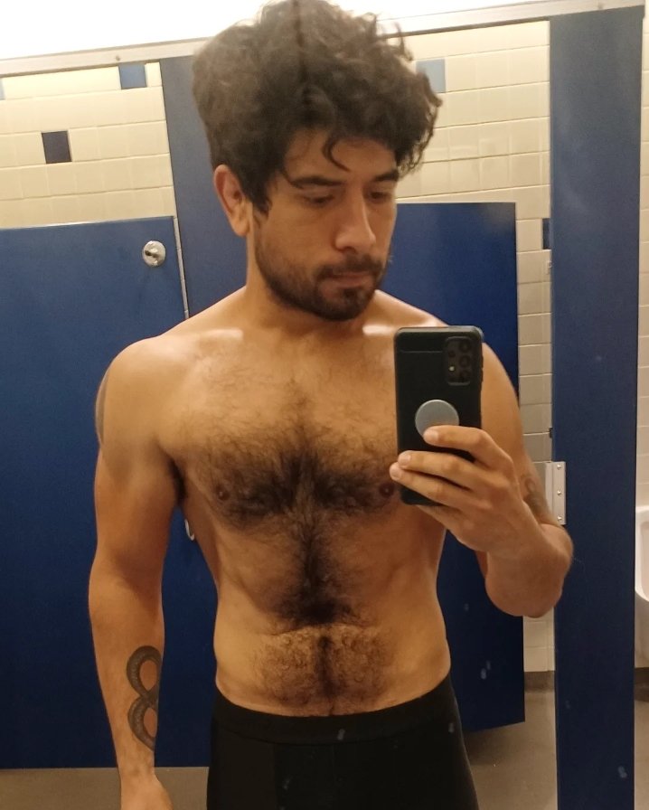 fight_nerdy's tweet image. Post work out selfie. Definitely starting to feel my strength and cardio hit some new heights.
#bodyprogress #bodypic #veganfit #fitness