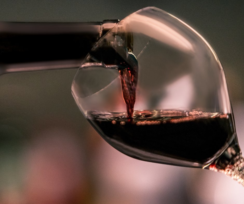 PerfectwinesWA's tweet photo. Is Shiraz good for your health?
Resveratrol, quercetin, and flavonoids are all known components of the Shiraz grape variety. The health benefits of flavonoids include lowering the risk of heart disease, preventing cancer, preventing strokes, and acting as neuroprotectants. https://t.co/VbzegLTPTZ