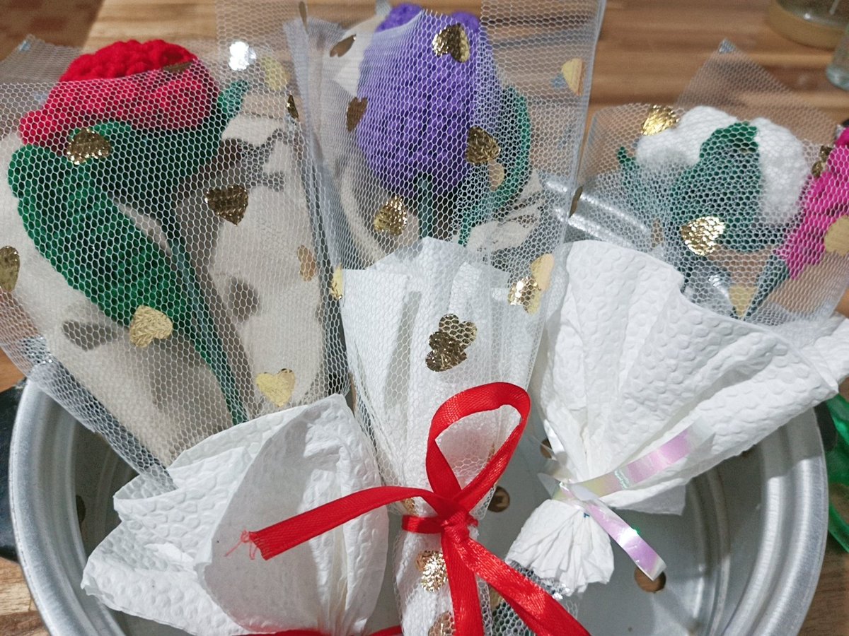tigercrts's tweet photo. ❥𓂃𓏧 Wts Lfb Ph ෆ⸒⸒

＊┈┈┈┈＊┈┈┈┈＊┈┈┈┈
          Crochet Flowers 
＊┈┈┈┈＊┈┈┈┈＊┈┈┈┈
           100 php each
＊┈┈┈┈＊┈┈┈┈＊┈┈┈┈
Dm me for more info ! https://t.co/lRX4hN7VCZ