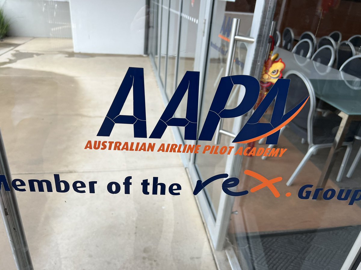 Fanatic tour of the Australian Airline Pilot Academy - impressive facilities. Thank you for the tour