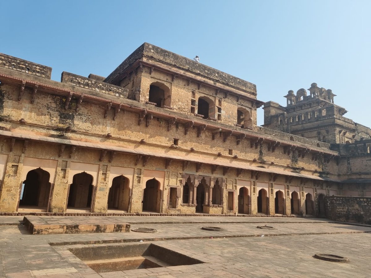 DikshaIFS's tweet photo. Garhkundaar fort: 13th century architectural and structural marvel...
#MPtourism 
#Bundelkhanddiaries https://t.co/LTYA0Ujmv2