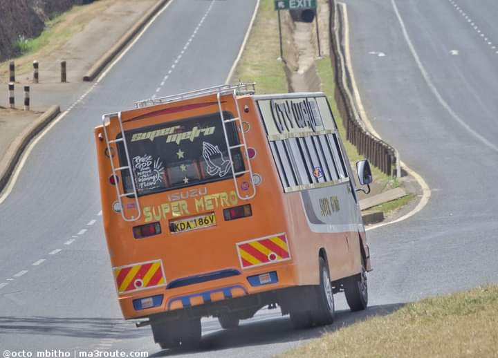 a3Route's tweet photo. 08:30 Lakini before mtu azoee hii entry ya kuingia Thika Road pale Juja huwa inatake time sana  https://t.co/lm6F9ZJd94 via @octo_mbitho