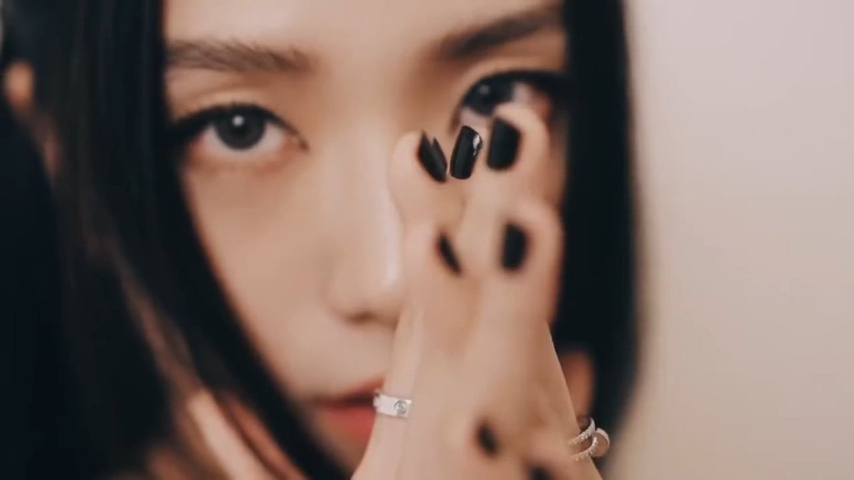 jisoospic's tweet image. KIM JISOO