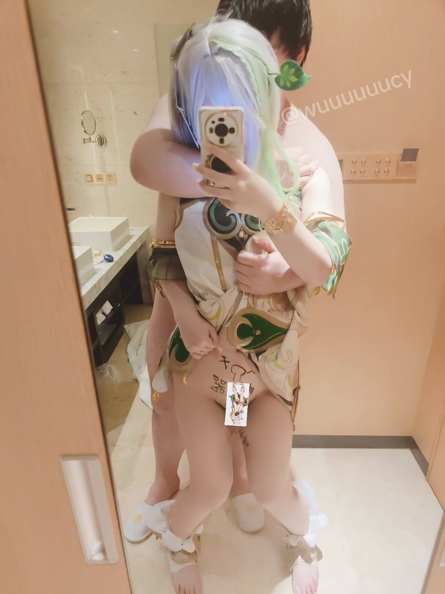 amao45345's tweet photo. 秃崽的🍉😋
#秃崽 https://t.co/OLEXZ1zfVH