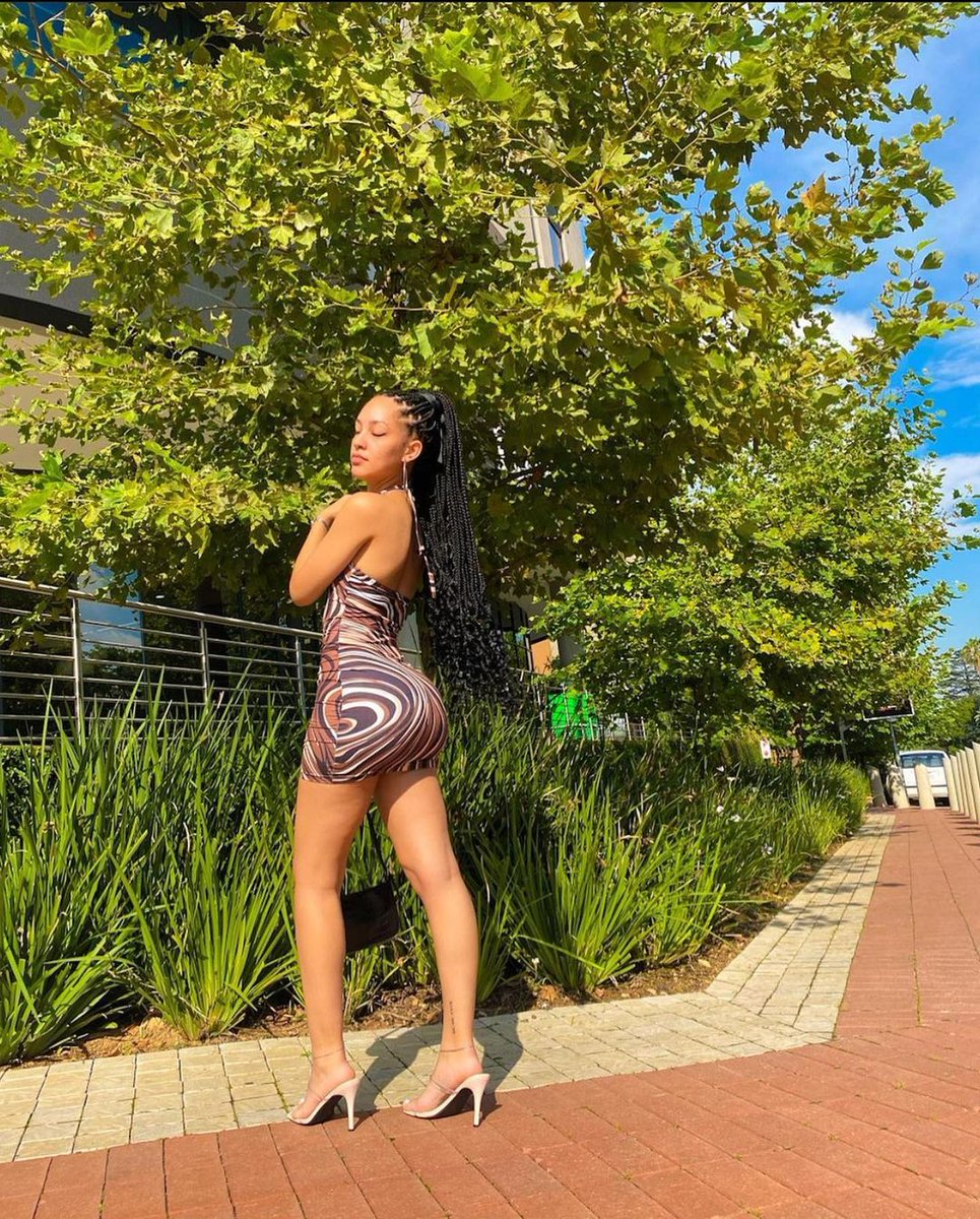 What do you know about tall ladies 😋😋