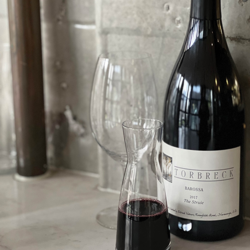 puresouthdining's tweet photo. Our “PREMIUM POUR” is a selection of premium wines, rare wines and classics by the glass; alongside the carefully chosen wines that we offer by the glass each month. 

2017 Torbreck ‘Stuie’ - Current premium pour upstairs at Pure South Dining.

#wineofthemonth #wine #tasmania https://t.co/KIdmD4jfqp