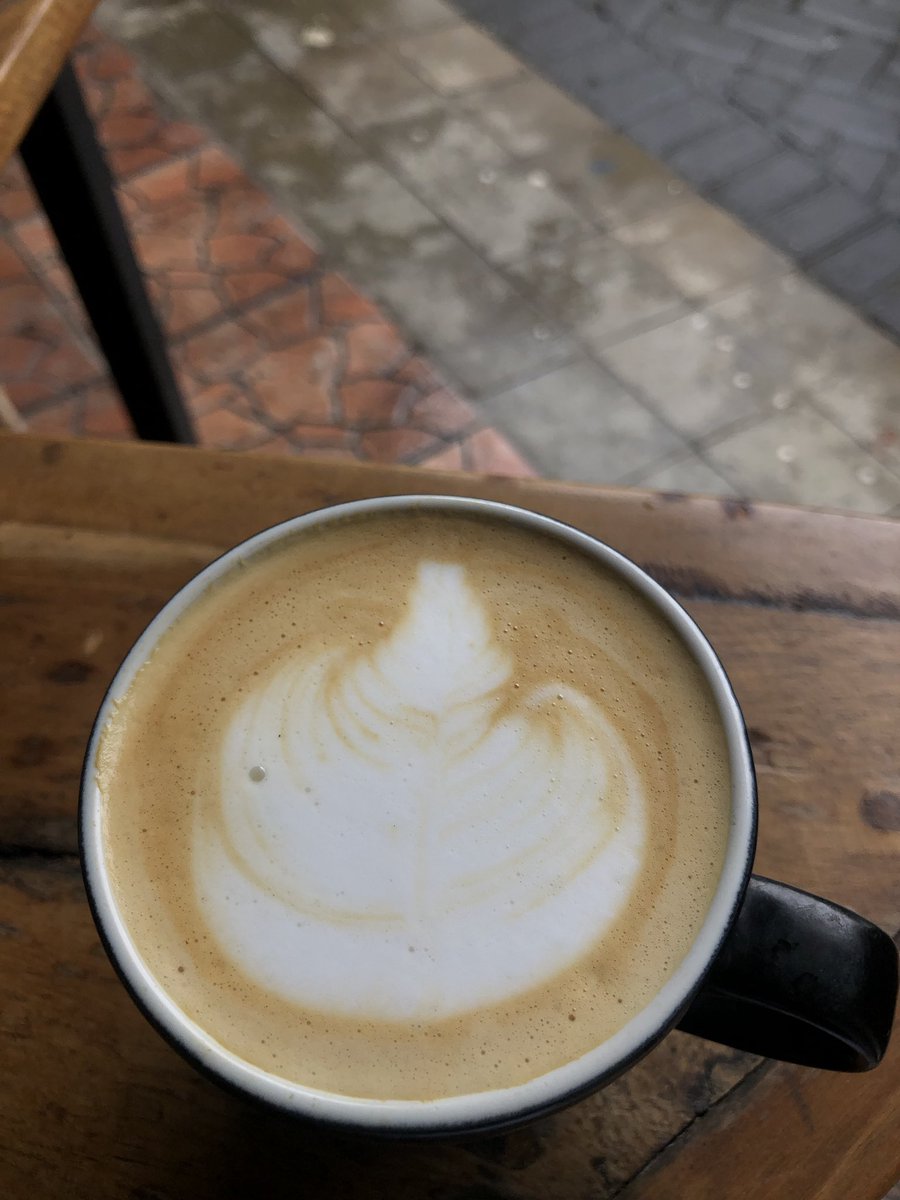 Lek jare wong sangar, haruskah aku mati atau minum secangkir kopi?