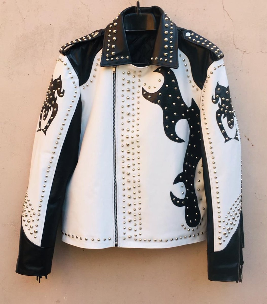 akasaleathers's tweet image. Leather Jacket Studded Men Black &amp;amp; White Studded and Fringed Motorcycle Cowhide Leather Jacket For Boys Biker Leather Jacket Men.
DM for further details and customized orders.
Buy any 2 and get 1 Free.
#studdedjacket #studdedleather #studdedleatherjacket #punk #punkfashion