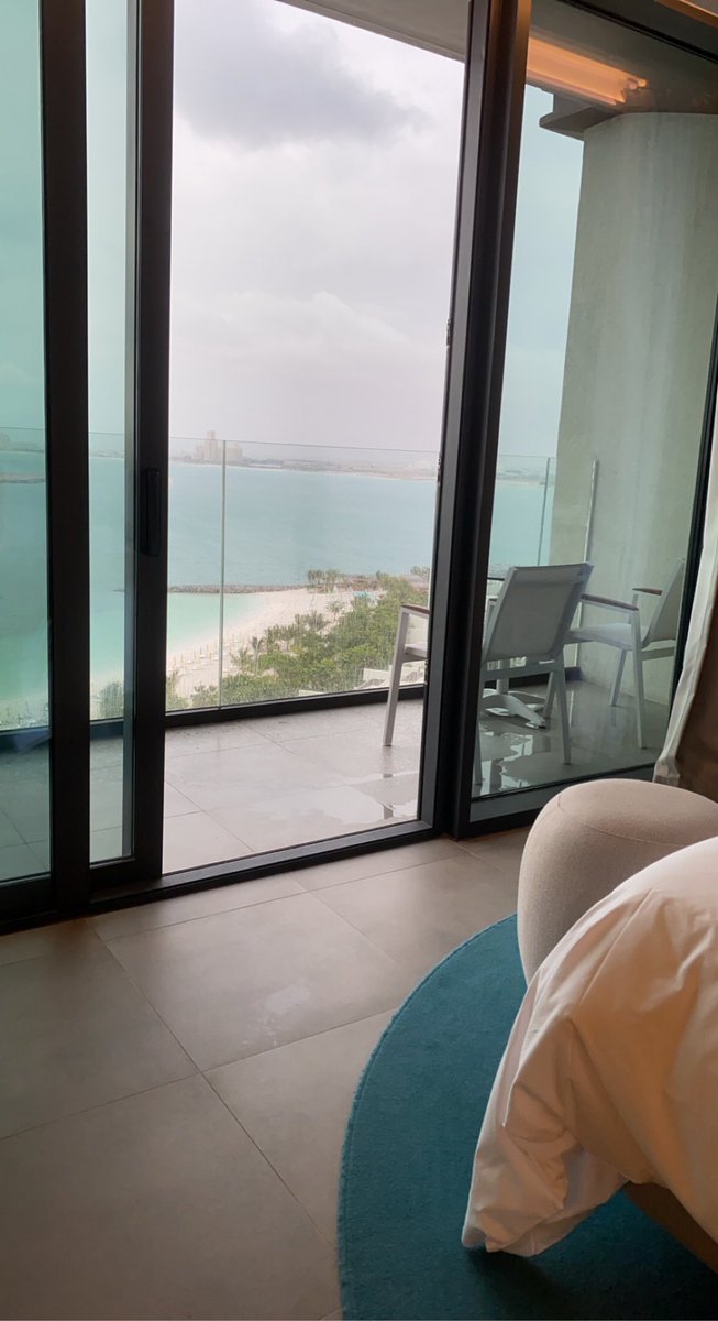 معلومة وفائدة💶✈️💵

الفندق طلب يستخدم بطاقتك💳
عشان ياخذ منها مبلغ كوديعة ( تأمين )
وخايف إن المبلغ ما يرجع بسرعة
عندك 3 خيارات:

1. إستخدم بطاقتك خلال فترة إقامتك في الفندق بأي مبلغ لو حتى دولار (من خدمة الغرف/المطاعم/المقاهي داخل الفندق) وقبل ما تمشي إطلب إرجاع الوديعة وحاسب☺️