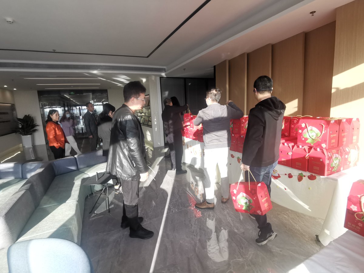 EMPTECH1995's tweet photo. The first working day after the #chinesenewyear holiday！
恭喜发财(ɡōnɡ xǐ fā cái)

#EMPTECH #biometrics #identitysecurity https://t.co/FHK2muuEla