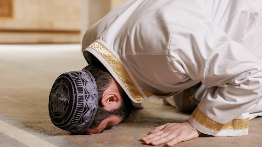 ThePenMagazine's tweet photo. A beautiful piece that shows 'the value and benefit of the Prayer' 

The First Maqam of the Twenty-First Word

https://t.co/lGckPZsXEz https://t.co/03SX6GZAre
