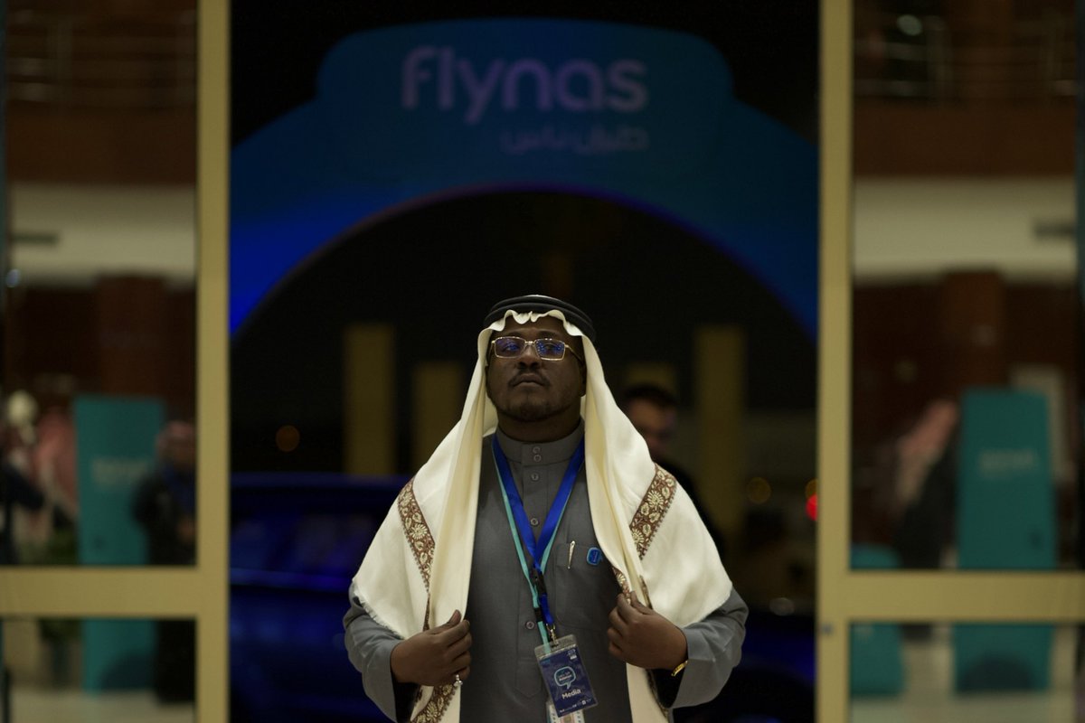 Meshalsf tweet media