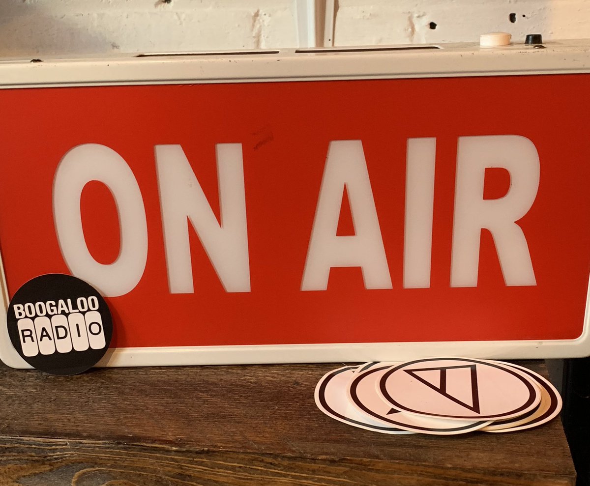 boogaloo_radio's tweet photo. We’re over an hour into the #mondaymorningshakeup with @Roxannemusic, bringing you the best tunes on a Monday morning!
Tune in at https://t.co/wu0XlHgcRa https://t.co/0eNpmo3b1Y