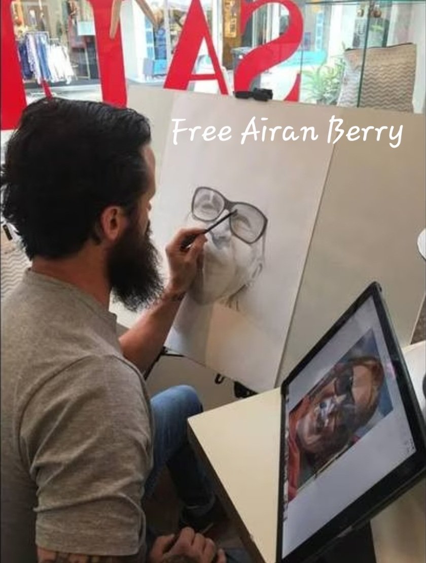 Amandalavan1's tweet photo. What will be done this week to #FreeAiranBerry remaining silent isn't an option.

#AiranBerry has children,a wife desperate to get him home as he remains UNLAWFULLY detained in Venezuela.
@StateSPEHA @SecBlinken @SecDef @JakeSullivan46 @StateDeptSpox @brett_mcgurk @RichardsonCNTR https://t.co/1ZNgXzvTTI