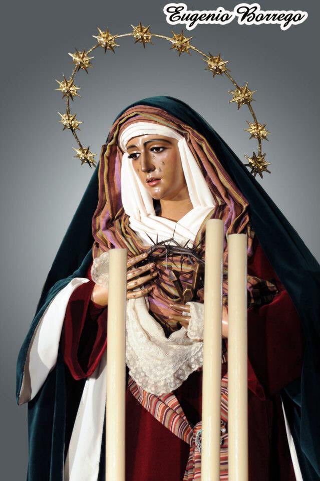¡Dios te salve, María! Llena eres de gracia, el Señor es contigo. 

#EsperanzadeTriana
#MadredelaEsperanza
#ReinadeTriana
#ReinadeSevilla 

📸: Eugenio Borrego Paez