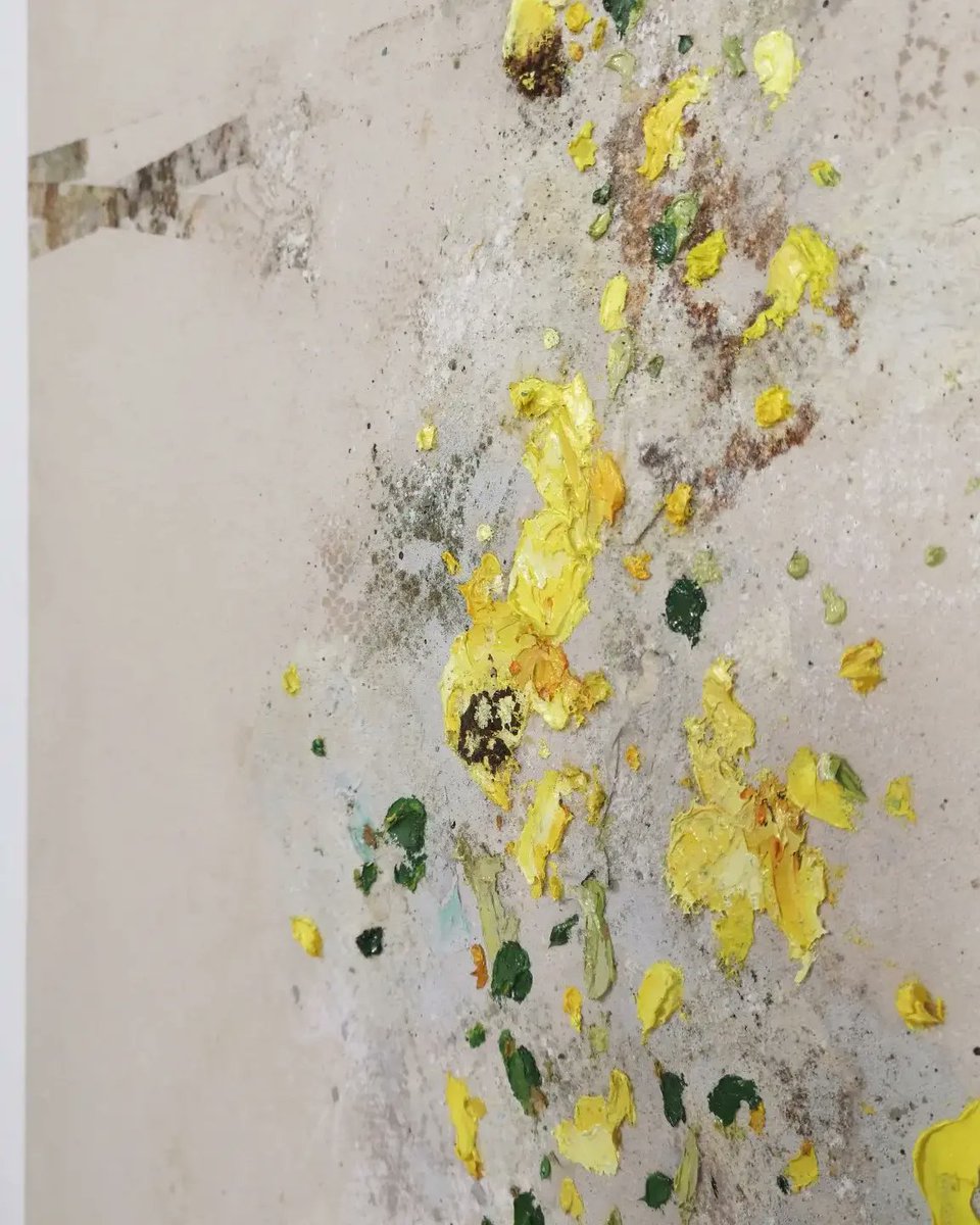 BOUND TO THE BOUND BOUND FOR THE RELOA...

I mean, in case any keen Fax/Hudds/etc peeps missed my previous tweet, there's an exhibition of my paintings &amp; collages opening at <a href="/globe_arts/">Globe Arts Studio</a> this Fri 3rd Feb 7-9pm. <a href="/zapatobrewing/">Zapato Brewing</a> are doing a pop-up there for it too. Come!