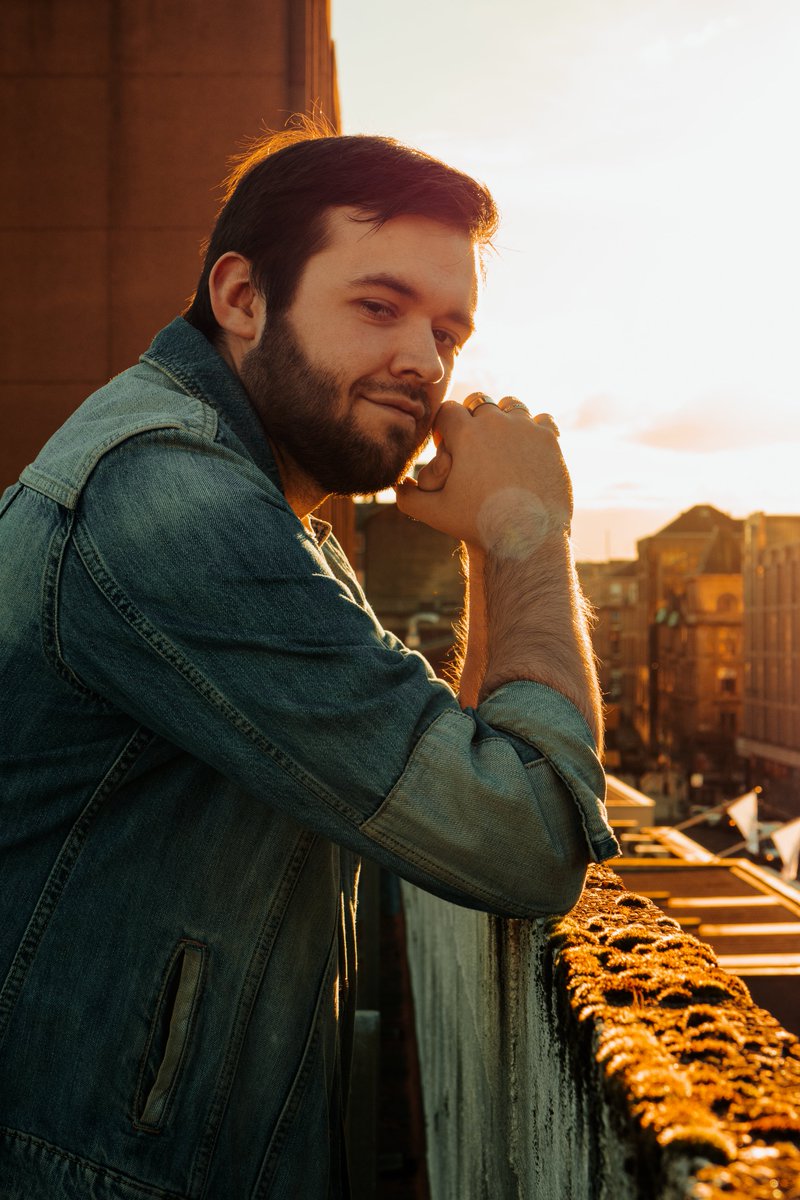 seanbmonteith's tweet photo. James John Smith - Glasgow - 26/01/23

#glasgow #actor #glasgowshoot #streetphotography #sunset #street #headshots #scotland #actorphotoshoot #photoshoot #jamessmith #jamessmithactor #goldenhour https://t.co/sdLA3jrpsJ