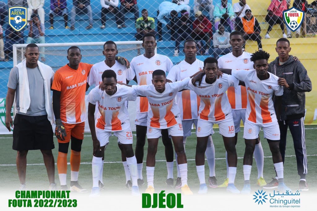 FootDjeol's tweet photo. Djeol remporte le choc face à Thidé !
Les champions en titre débute bien la saison avec une victoire 2-1 ; Ousmane avait ouvert le  score avant que Thidé égalise dans la foulée mais baba sidi ( hasard) donne la victoire dans  les dernières secondes du match. 
#djeol_notre_fierté https://t.co/FDm0nfgiyp