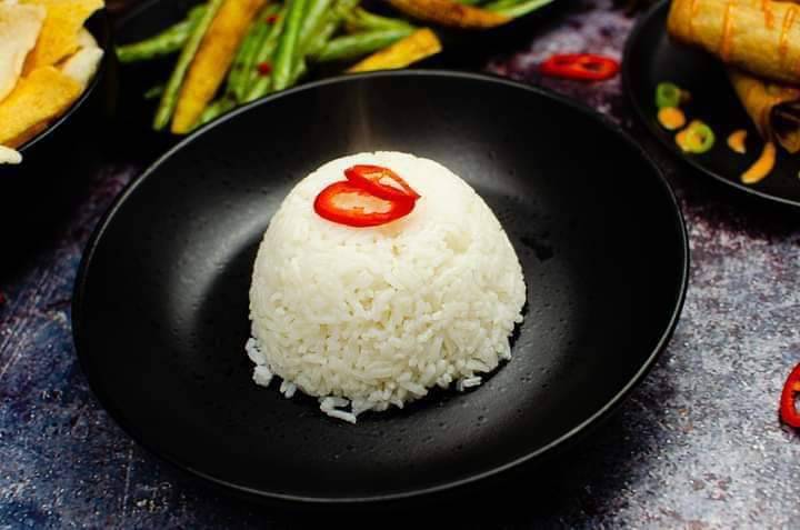 Jasmine rice has a sweeter taste and a stickier grain than most kinds of rice.🍚

We make Jasmine Sticky Rice to serve up with our Asian meals.

Recipe - flawlessfood.co.uk/jasmine-sticky…

#stickyrice #cookingrice #jasminerice #sides #foodie #foodlover