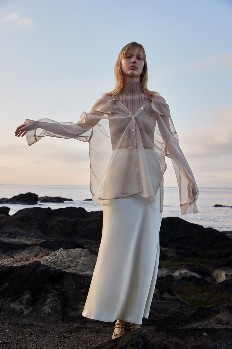 FRAYID's tweet photo. 【2023 Spring Collection】
1.27より、2023 Spring CollectionのWEBカタログをOfficial Online Store/USAGI ONLINEにて公開。

下記URLより新作のカタログをご覧ください。
Official Online Store：https://t.co/BS4J4uTgvH
USAGI ONLINE：https://t.co/UswuAZN0fF

#2023springcollection
#frayid https://t.co/7Ivfkg6tT0