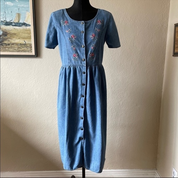 Sheena Leigh Graves tweet media