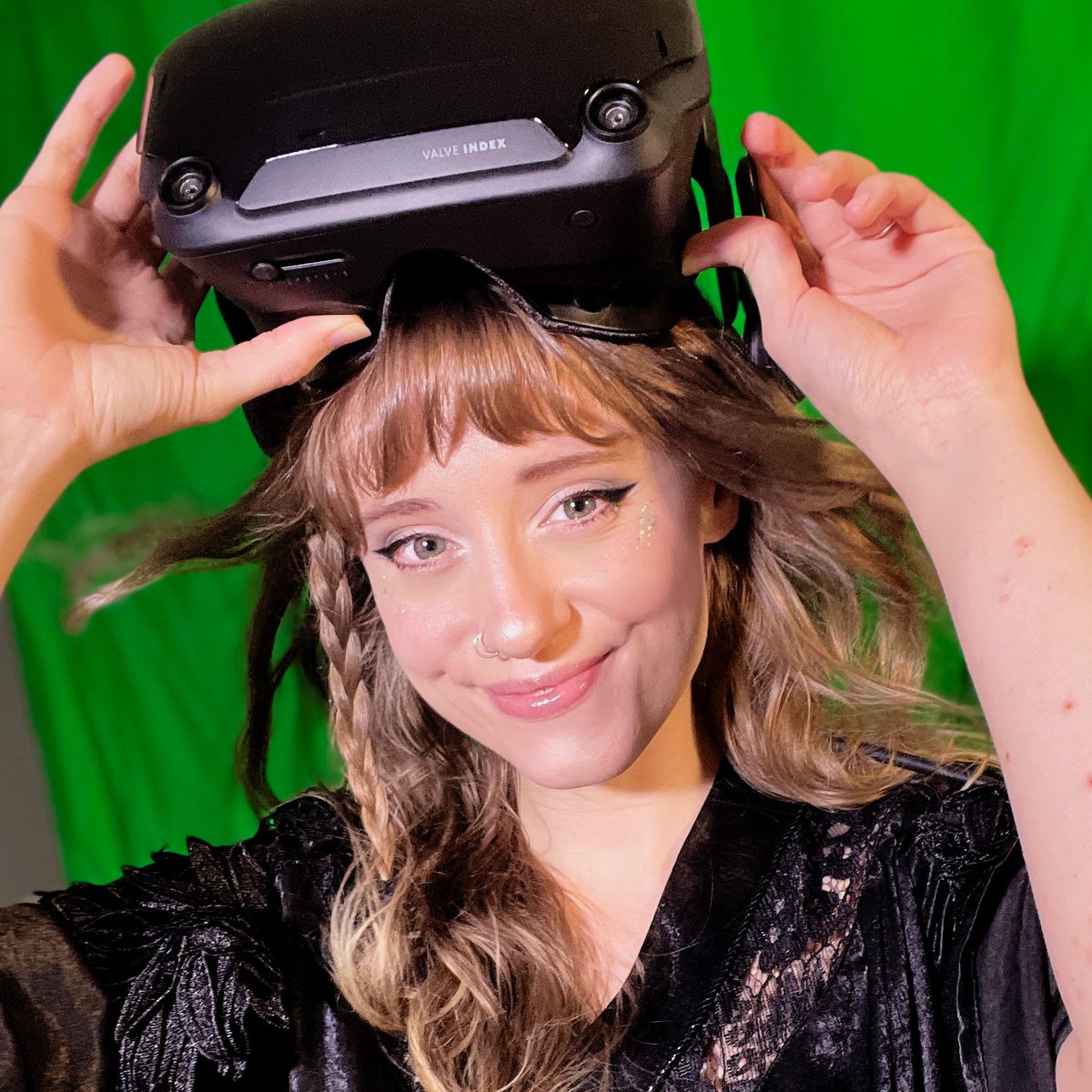Firstly we're really happy to announce that we have a new festival host joining us this year, Rosie Summers (@VR_Rosie) will be hosting this years Game Talks and bringing their years of experience as both a 3D animator and award-winning Virtual Reality performance artist.