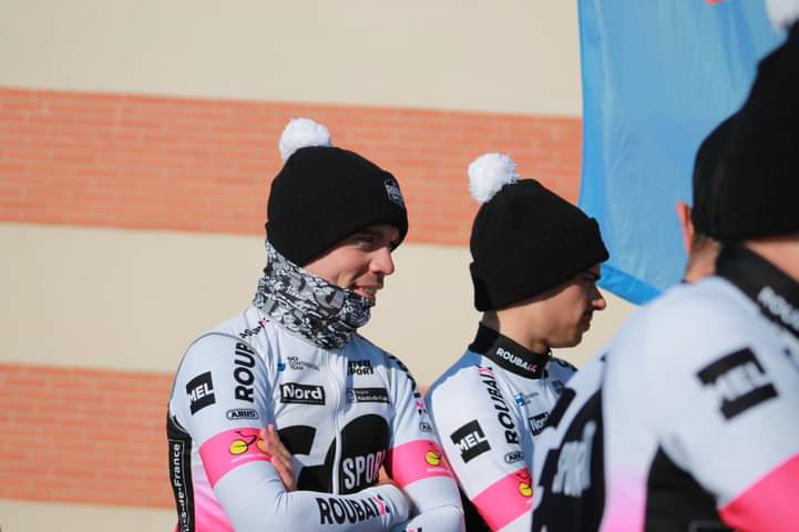 Vive les sports d hivers 😁 @gosportroubaix <a href="/gplmarseillaise/">Grand Prix Cycliste de Marseille La Marseillaise</a> <a href="/todaycycling_tc/">TodayCycling (Nouveau compte)</a>  <a href="/JeremyLeveau/">Jérémy Leveau</a> <a href="/KennyMollyKai/">Kenny Molly Kai</a>