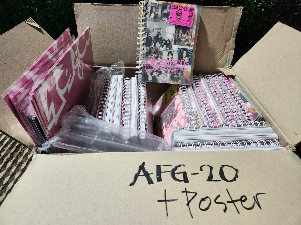 wts lfb ph #lgm_lapag
box 9-10 albums

— not onhand (neta)

blackpink born pink - ₱250
(g)-idle i love - ₱100
itzy cheshire standard ed - ₱95
red velvet birthday - ₱155

cognitoforms.com/LGMKShop/Box91…