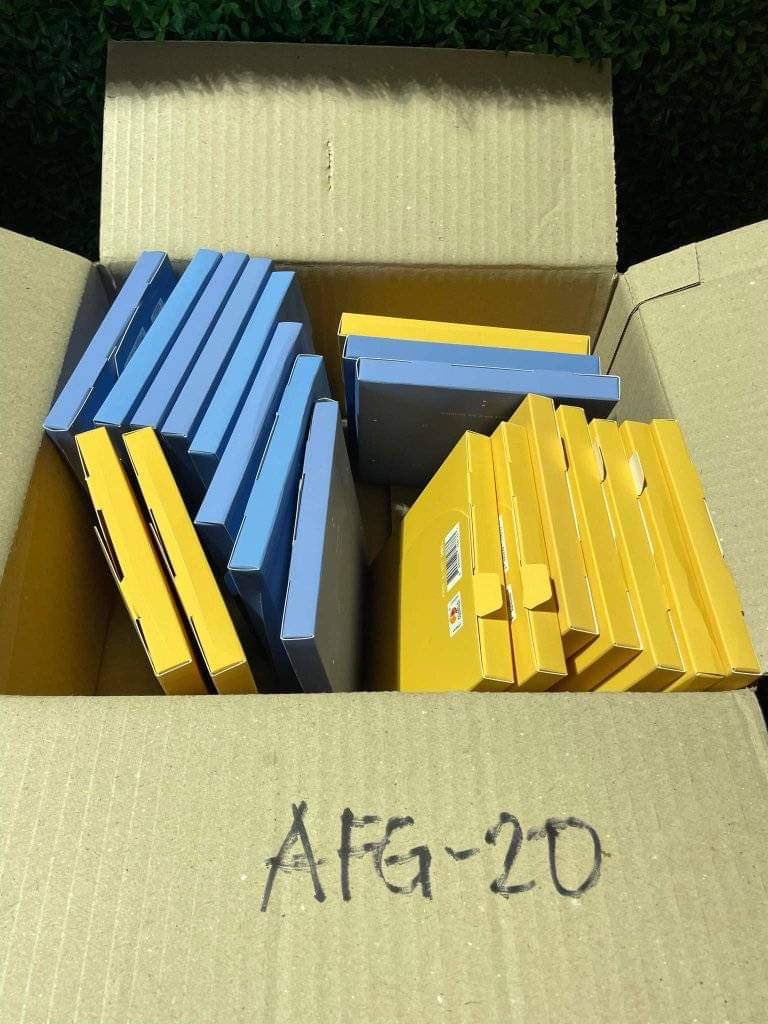 LGM_KShop's tweet photo. wts lfb ph #lgm_lapag
box 9-10 albums

— not onhand (neta)

seventeen sector 17 - ₱135
stray kids maxident standard, limited, case ver - ₱80
treasure the second step chapter two - ₱100
xdinary heroes overload - ₱90

https://t.co/VlNaBlMd3k https://t.co/MvkCothYUV