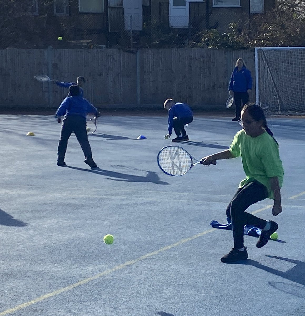 STOCSch's tweet image. Anyone for 🎾?  5B enjoying the outdoors with a spot of tennis!! 💛💙🎾 @STOCSch @Wimbledon #freshair #ballcontrol