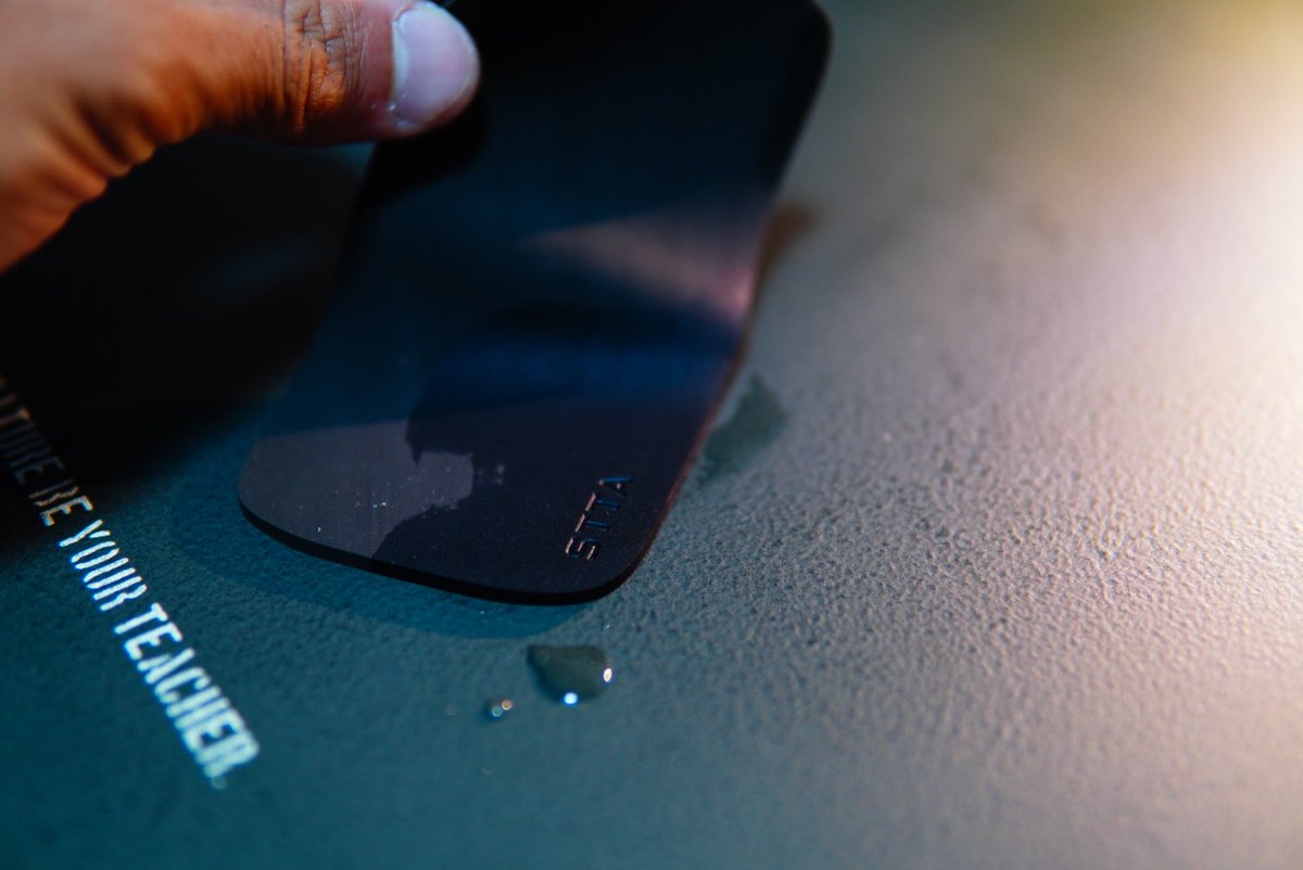 ar000und's tweet image. とても小型ながらすごい吸水性を持つスポンジタオル【STTA】
テーブルに溢れた水分に当てるとあっという間に吸い取ってくれます✨
握って絞ればすぐ吸水力が復活！
これはキャンプでも活躍しそう◎

PR @aion__official
#stta