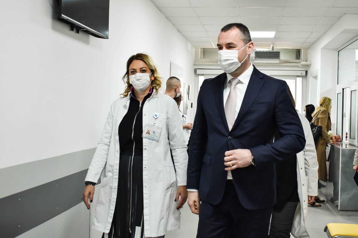 ✅Озваничен почетак рада Центра за физикалну медицину и рехабилитацију (ЦФМР) <a href="/klinicki_centar/">Klinički centar Crne Gore</a>  након његовог реновирања.
Министар <a href="/DragoslavScekic/">Dragoslav Šćekić</a>: Ова Влада не даје празна обећања, већ озбиљно ради и реализује велике пројекте за добробит свих грађана.👏